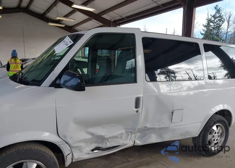 2003 Chevrolet Astro z USA, uszkodzony, nr VIN 1GNDM19X33B135100